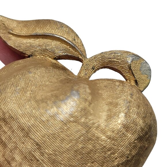 Vintage Coro Gold-Tone Apple Brooch Brushed Texture Autumn Teacher Gift - Picture 13 of 15